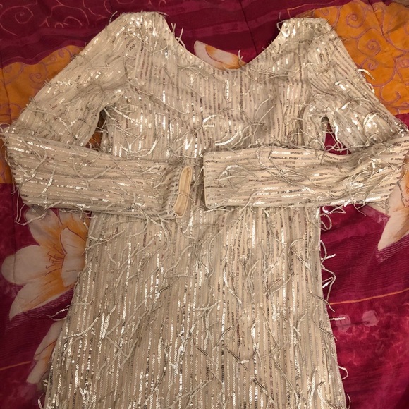 Dress - Picture 2 of 3